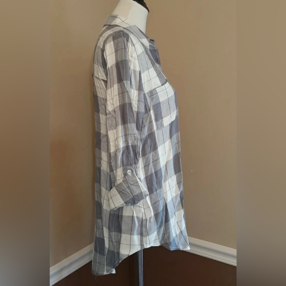Gray Plaid Top Button Down Open-Back Roll-Tab Sle… - image 3